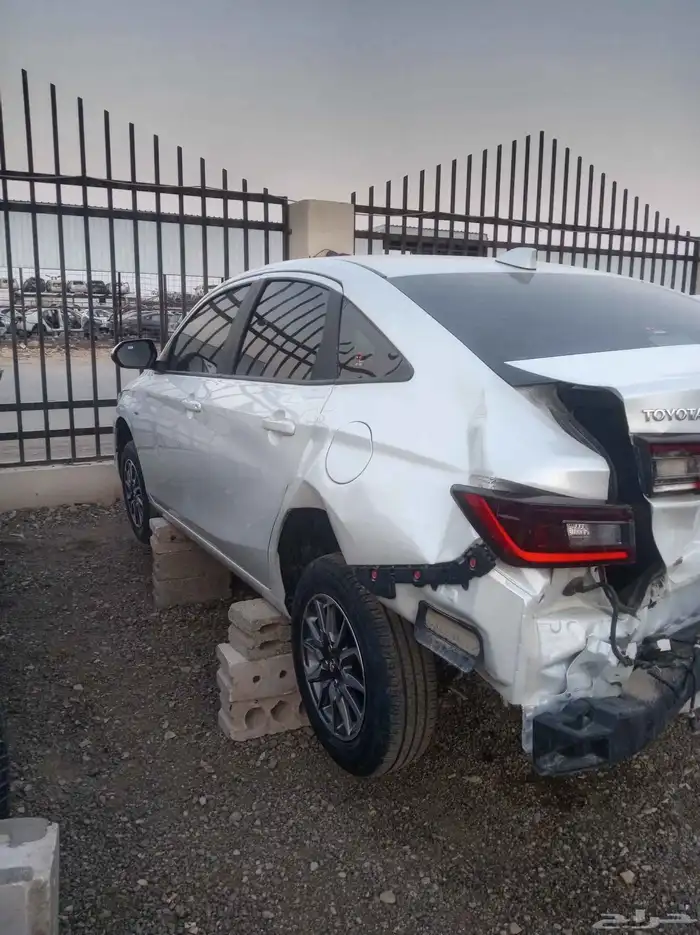 يارس 2024 تشليح قطع غيار فقط 3