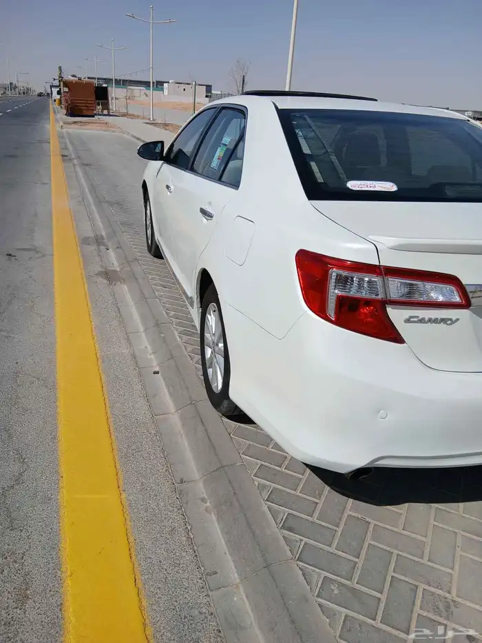 تايوتا كامري فل كامل 2015 سعودي 8