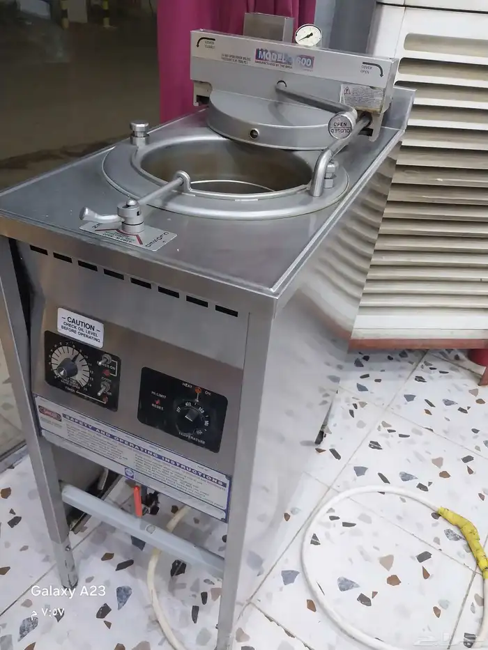 ماكينه بروست أمريكي حاله ممتازه 8500 0