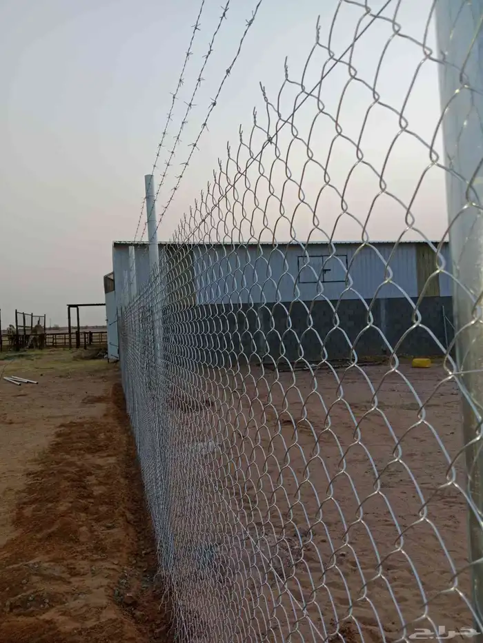 نقوم بتركيب وتوريد جميع انواع الشبوك 5