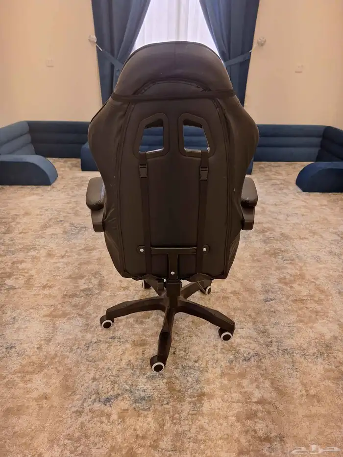 كرسي قيمنق شبه الجديد مافيه عيوب ببيعه لعدم الحاجه 2