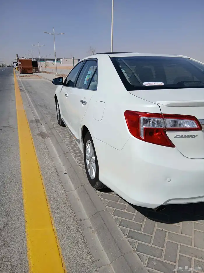 تايوتا كامري فل كامل 2015 سعودي 6