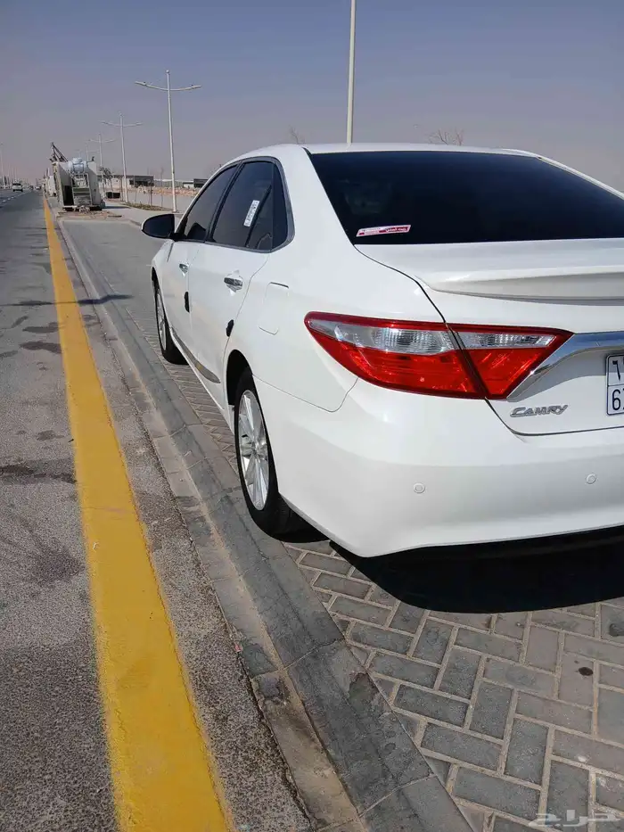 تايوتا كامري 2017 شرط نظيف جدا 8