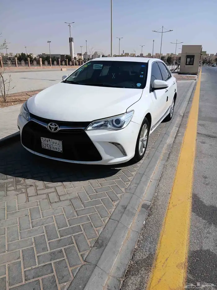 تايوتا كامري 2017 شرط نظيف جدا 1