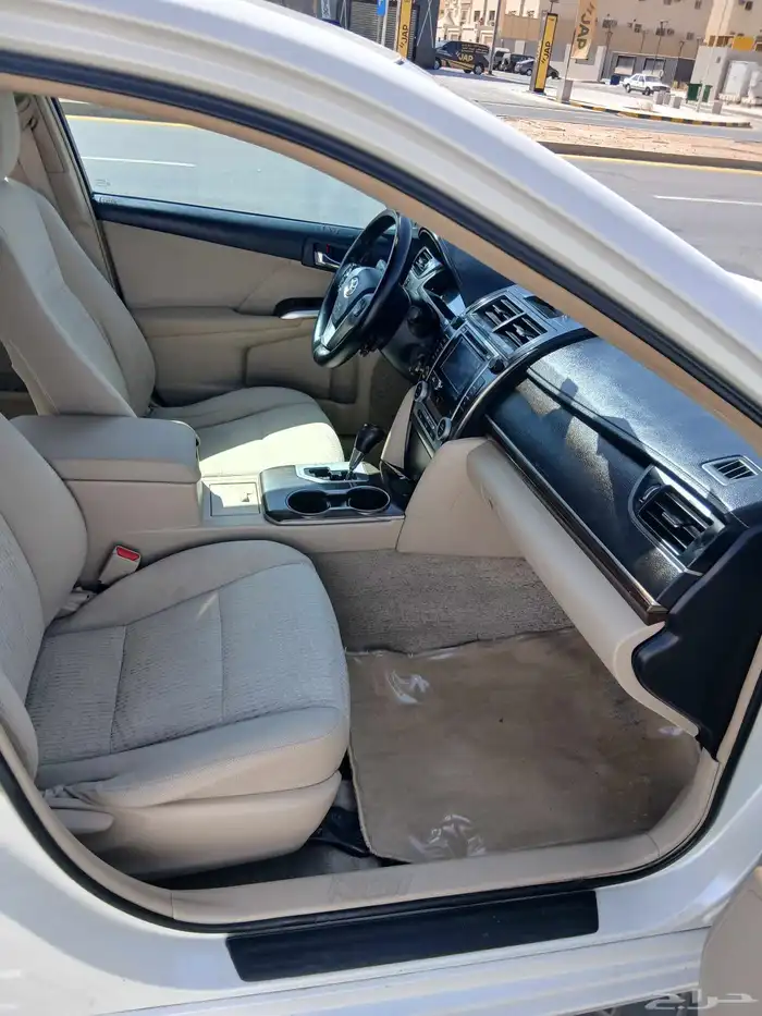 تايوتا كامري فل كامل 2015 سعودي 15