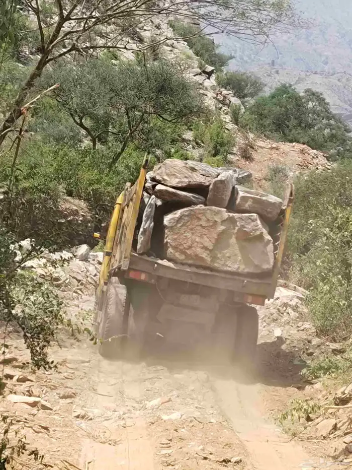 سائق بوكلين يبحث عن عمل 0