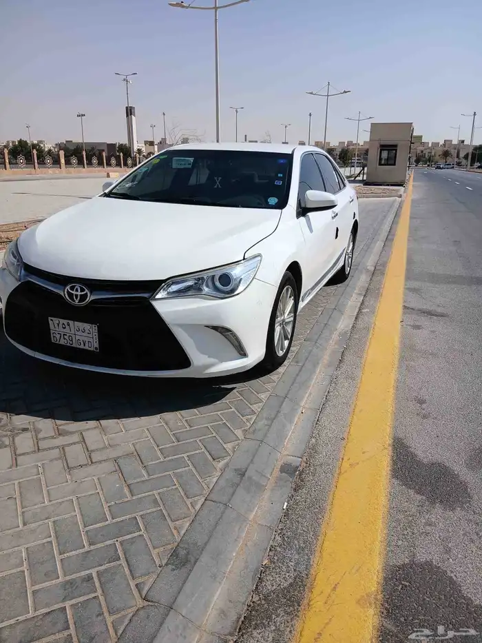 تايوتا كامري 2017 شرط نظيف جدا 3