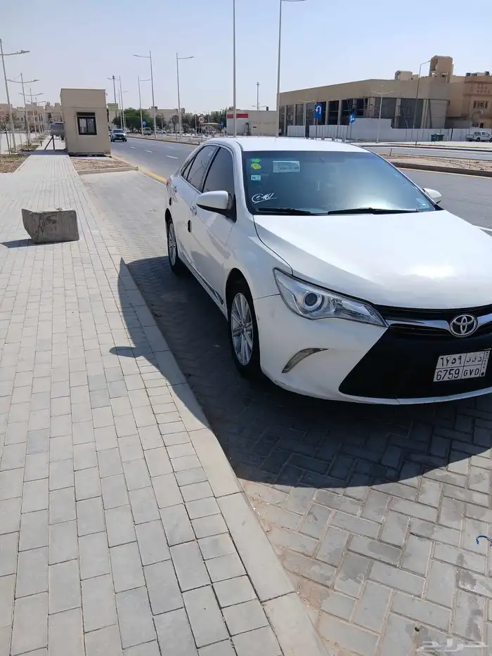 تايوتا كامري 2017 شرط نظيف جدا 2