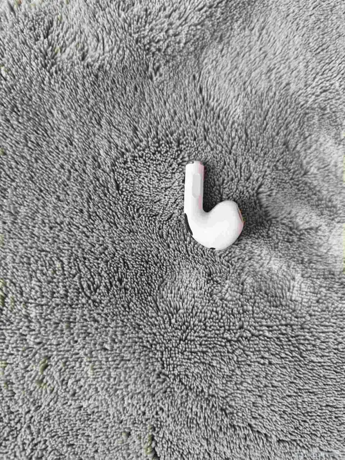 AirPods 3 Brand New Slightly Used 6