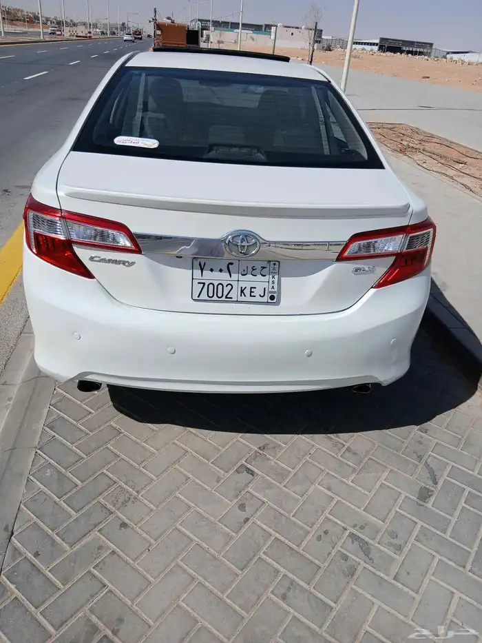 تايوتا كامري فل كامل 2015 سعودي 5