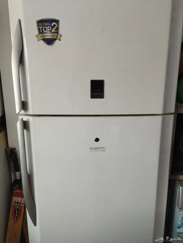 ثلاجه نظيف للبيع قديم شارب 1