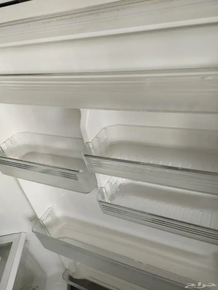 ثلاجه نظيف للبيع قديم شارب 2