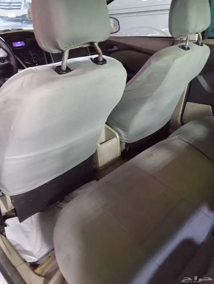 سياره فورت فوكس 2012 للبيع ماكينه وقير وشاص وكاله بودي بلد 2