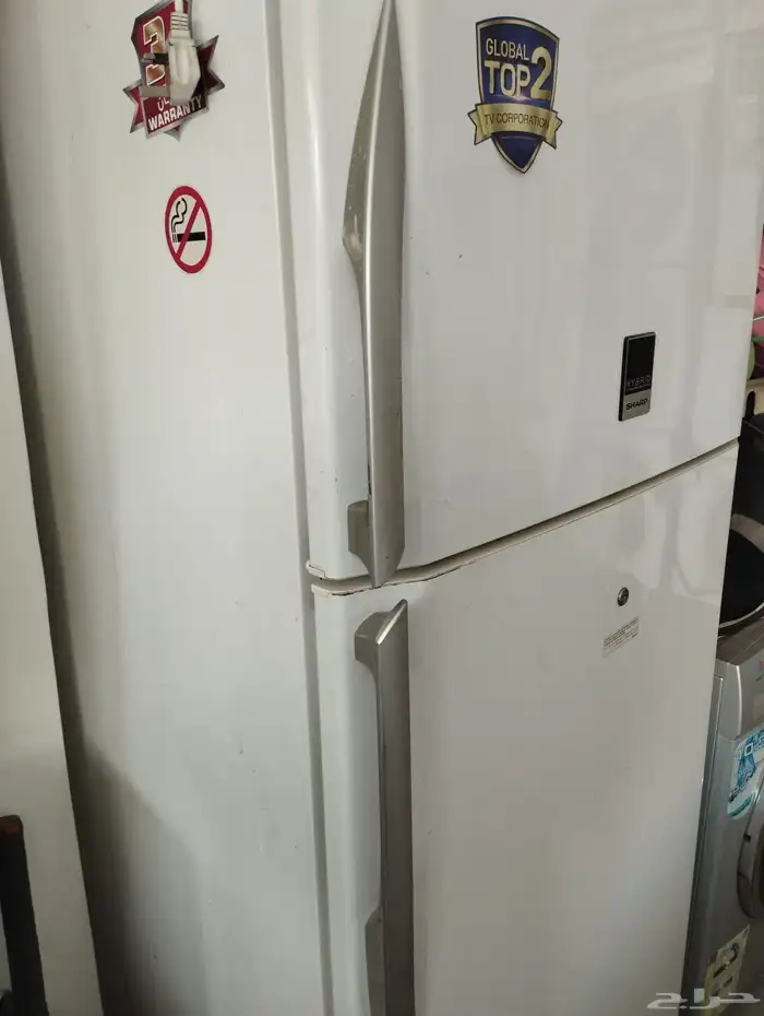ثلاجه نظيف للبيع قديم شارب 0