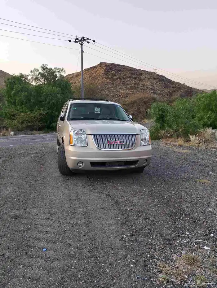 يوكن 2008 قصير فل كامل نظيف جدا وبحالة الوكالة (مستخدم واحد) 4