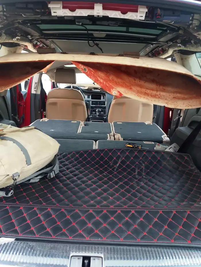 تغيير الداخلية لسيارة أودي سقف شموا أسود مع خياط طارة لونين 3