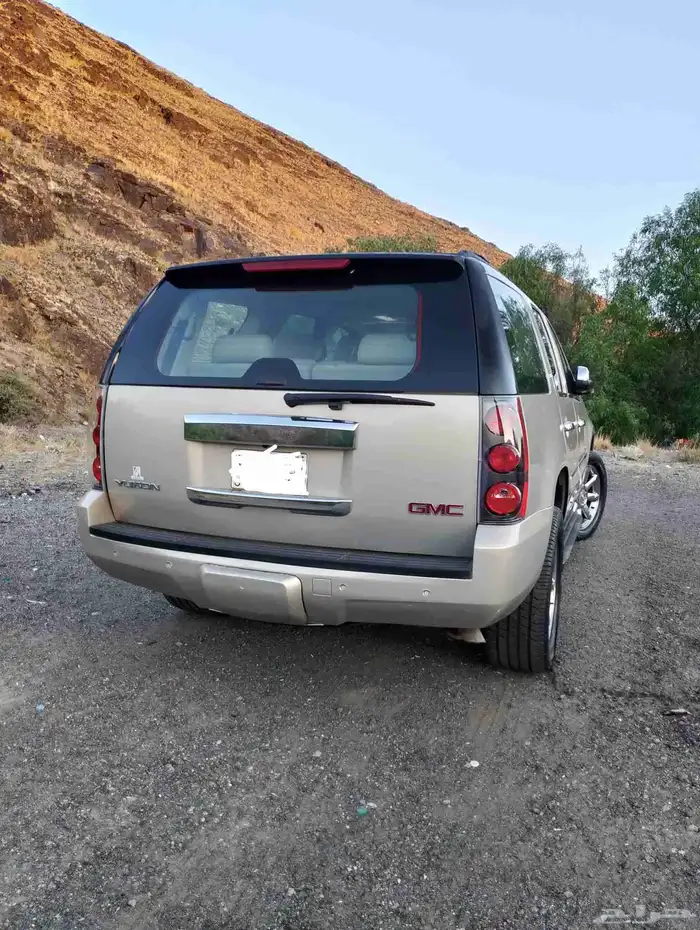 يوكن 2008 قصير فل كامل نظيف جدا وبحالة الوكالة (مستخدم واحد) 1