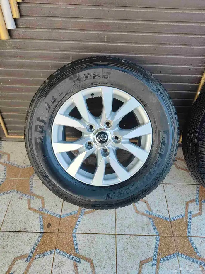 كفرات مع جنوط لاندكروزر صالون 0