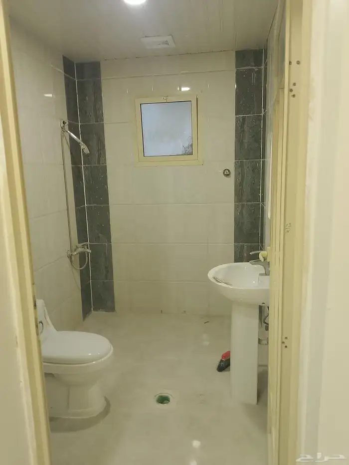 للايجار ملحق حي احد بالدمام 5 غرف السعر 24 الف دوفعات فقط 7