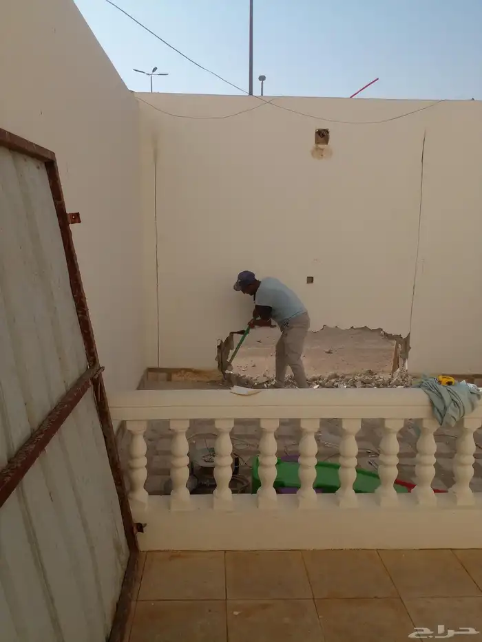 مقاول تشطيبات وترميم وهدم جدران وقص درايش وابواب 1