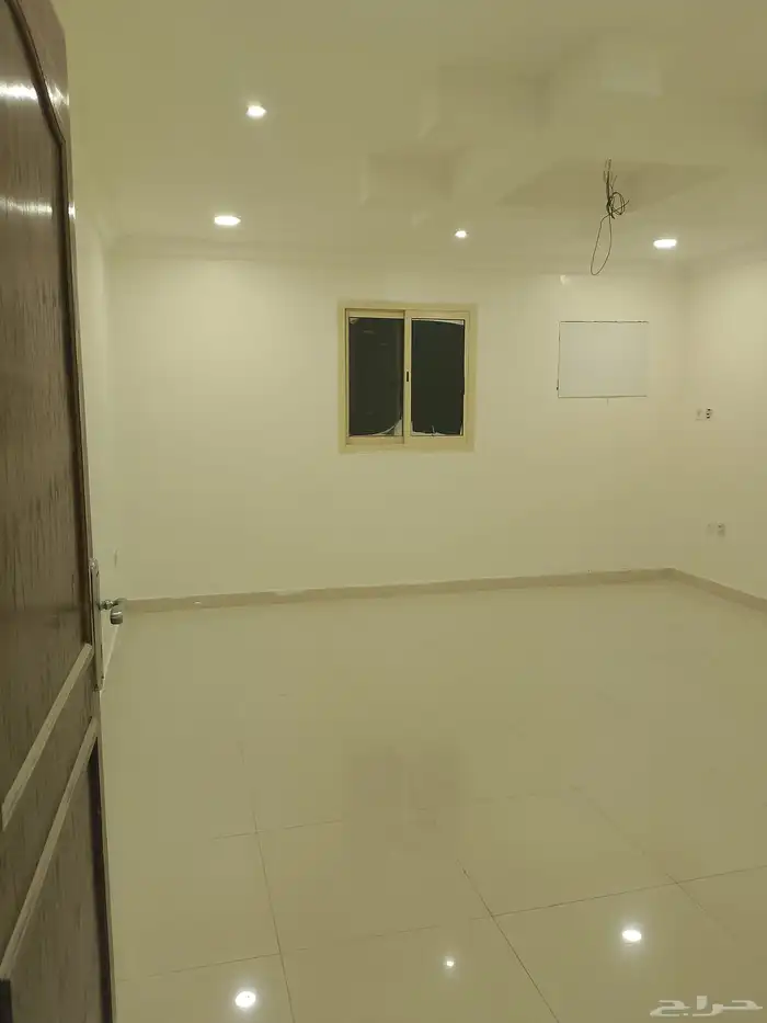 للايجار ملحق حي احد بالدمام 5 غرف السعر 24 الف دوفعات فقط 3