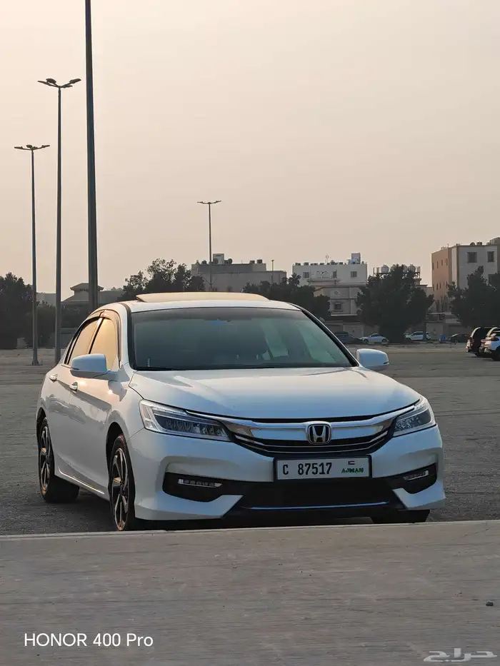 للبيع هوندا اكورد 2017 وارد كوريا ممشى 66 الف فل مكينه 2400 0