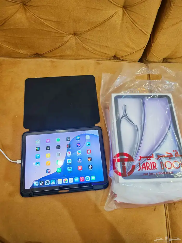 ايباد Air11 معالج m3. جديد حالة البطاريه 100 انشحن 3مرات 3