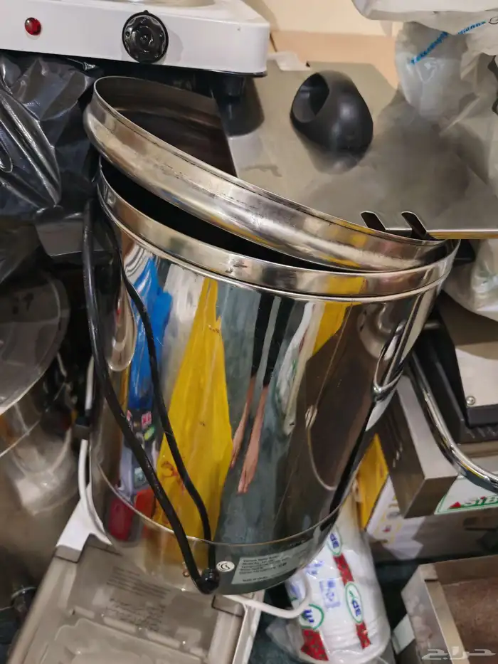 فرصة أغراض مطعم شبه جديدة 6