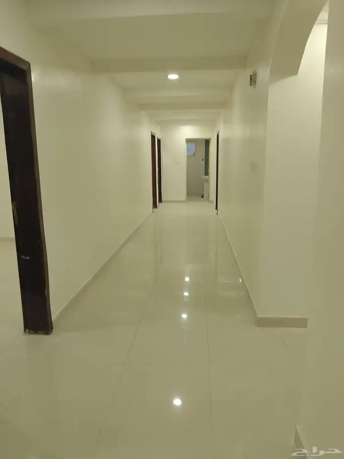 للايجار ملحق حي احد بالدمام 5 غرف السعر 24 الف دوفعات فقط 0