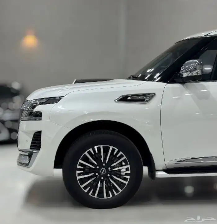 باترول بلاتينيوم 2023 مستعمل V6 6