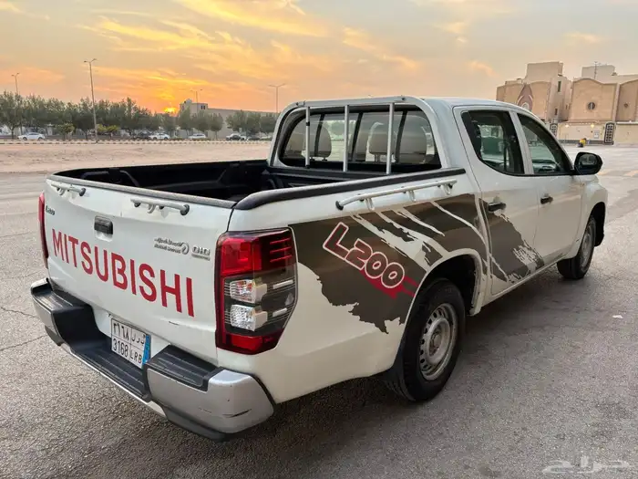 مستوبيشي L200 2020 6