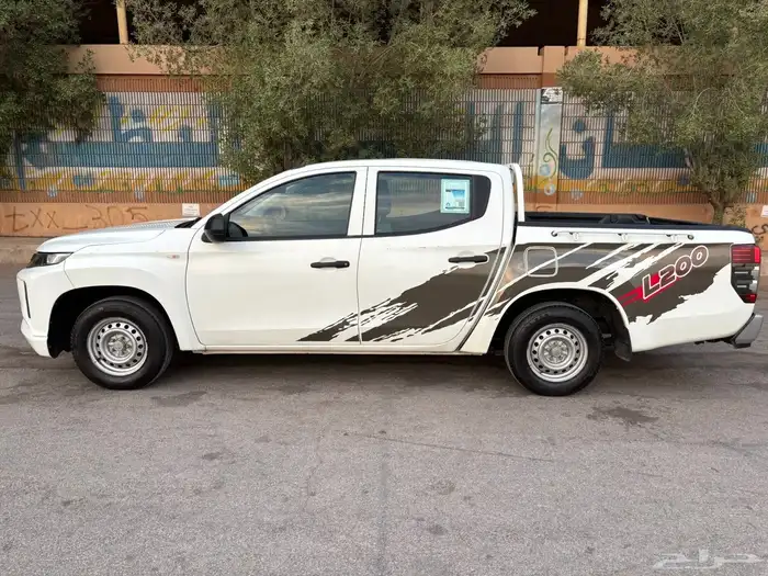 مستوبيشي L200 2020 4