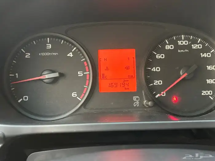 مستوبيشي L200 2020 12