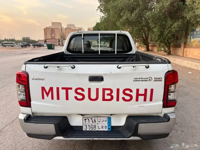 مستوبيشي L200 2020 7