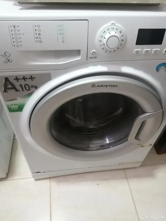 غسالة اريستون بحالة جيدة فيها عيب بسيط من تحت شوية صدأ 3