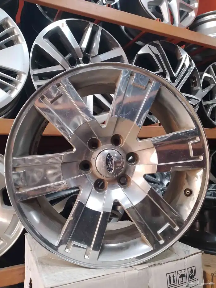 جنوط فورد اكسبديشن موديل 2014 مقاس20 اصلي وكاله 1