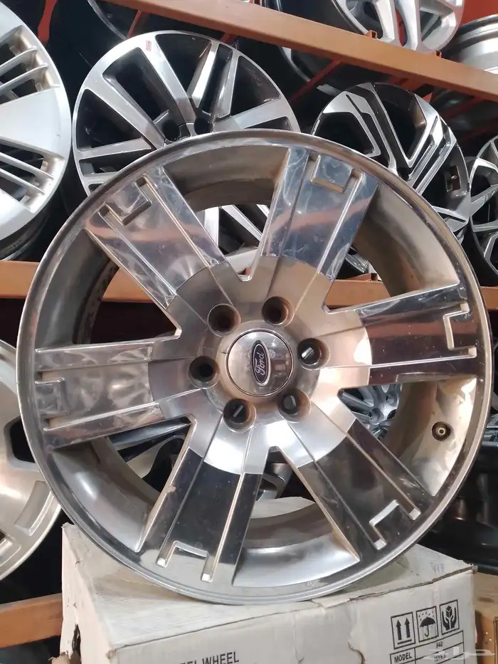 جنوط فورد اكسبديشن موديل 2014 مقاس20 اصلي وكاله 0