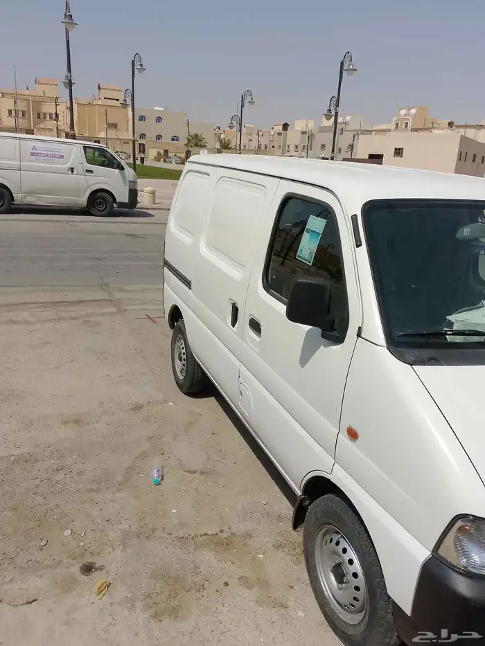 سيارة فان سوزوكي 2