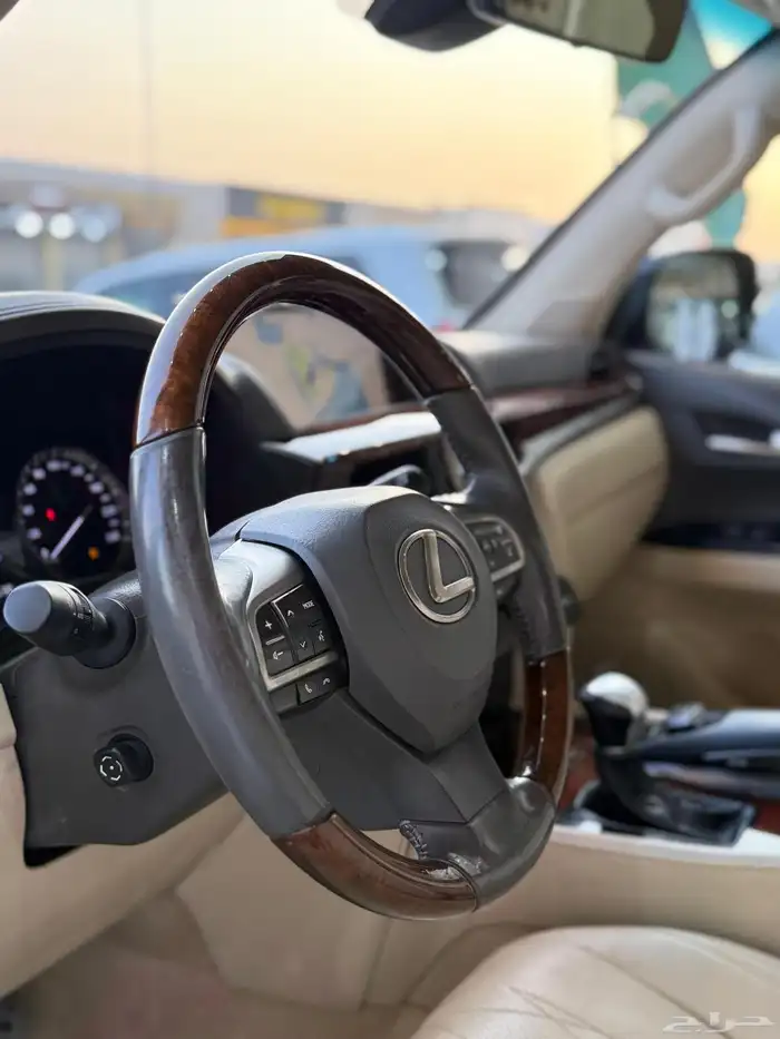 لكزس - 2016 - LX570 - فل كامل 9