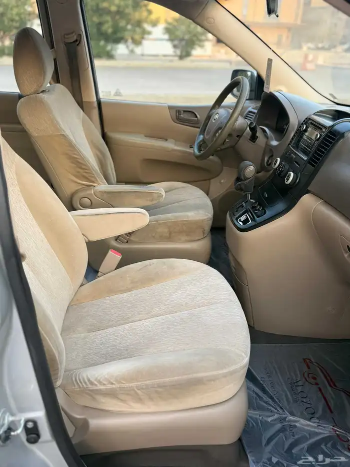 كيا كارنيفال 2015اتوماتيك نضيف 9