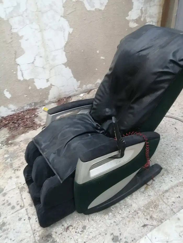 كرسي تدليك سليم ويشتغل 0