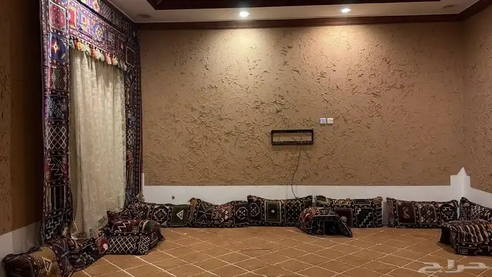 مخاد ومراكي مشب بنقشه تراثيه للبيع 0