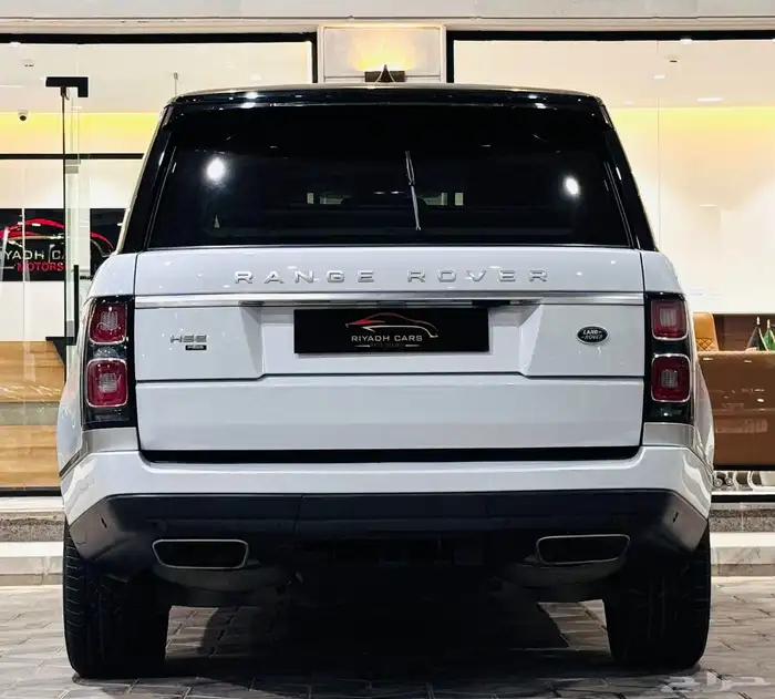 رنج روفر 2020 V8 لاونق ( بحالة ممتازة ) 3