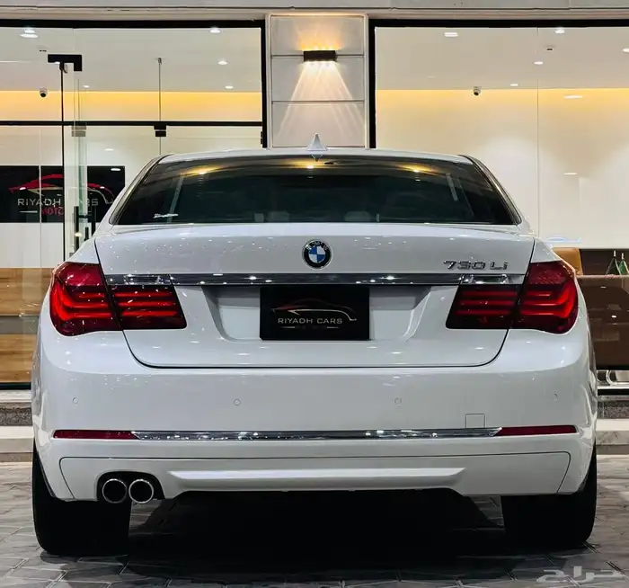 بي ام دبليو 730Li 2015 ( بحالة ممتازة ) 2