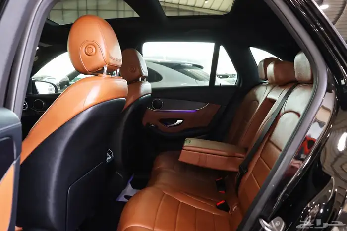 مرسيدس GLC300 موديل 2021 عداد 91 الف كم 7