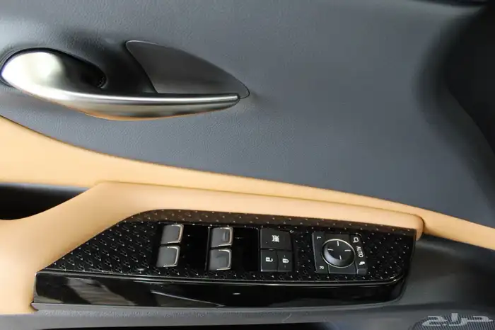 لكزس - ES350 CA - خليجي - 2025 21