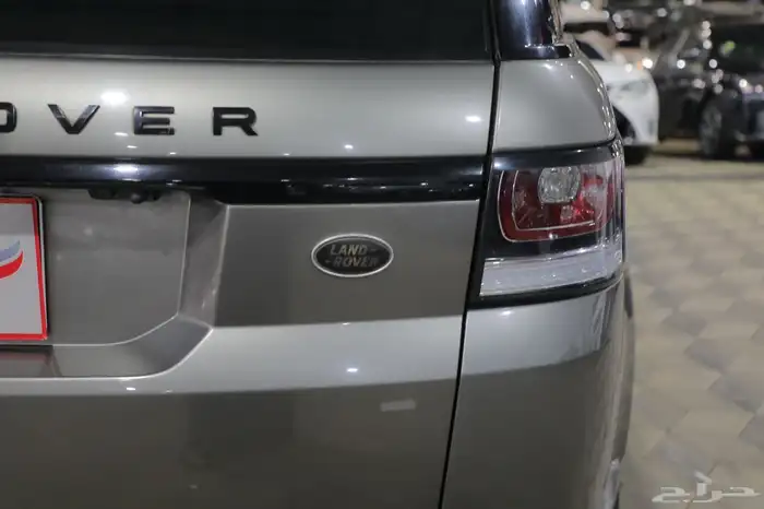 رنج روفر اسبورت 2017 سعودي شبه جديد 7