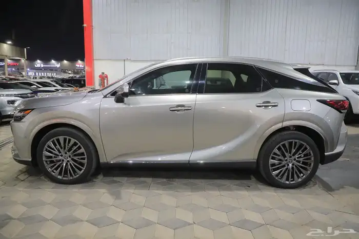 لكزس RX350 هايبرد بانوراما BH 2024 شبه الجديد 6