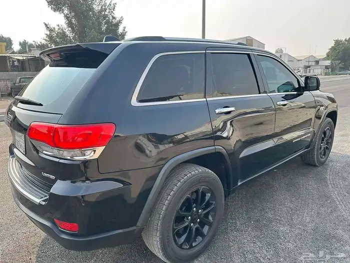 جراند شروكي 8 سلندر ليمتد 2015 3