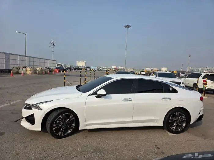 كيا K5 فل كامل نظيفه جدا وارد كوريا 2